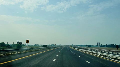 On November 16, Sukhoi-30 MKI and C-130J Super Hercules aircraft will land on the Expressway in the presence of PM Modi.