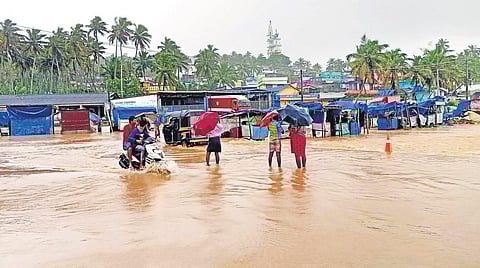 Minor landslips and water-logging were reported in several parts of Thiruvananthapuram district | Vincent Pulickal