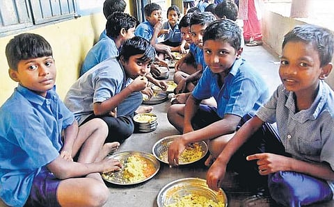 Skyrocketing prices singe Karnataka midday meal plans