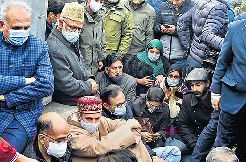 National Conference members led by Omar Abdullah stage a protest demanding investigation into the Hyderpora encounter in Srinagar on Thursday. (Photo | Zahoor Punjabi/EPS)