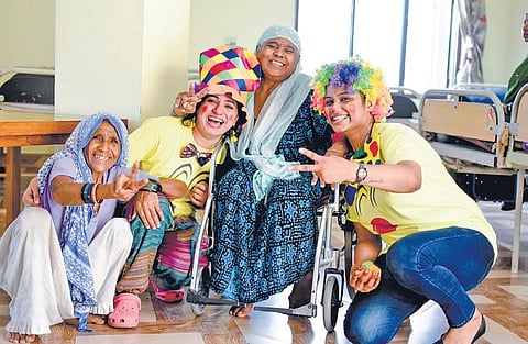 The volunteers of Clownselors engaging with patients at different hospitals in Delhi-NCR to use the healing power of laughter so as to improve the mental well-being of patients. (Photo| EPS)