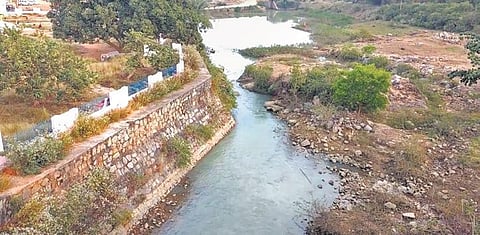 Dried up canal of the Bhaskel dam. (Photo| EPS)