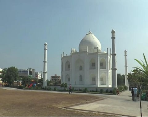 Madhya Pradesh man builds Taj Mahal-like home for wife. See pics