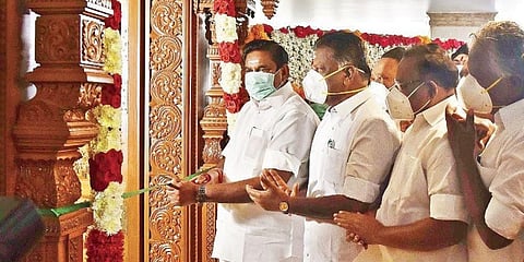 Then Tamil Nadu CM Edappadi K Palaniswami inaugurating Veda Nilayam as a memorial in presence of Deputy CM O Panneerselvam in Chennai. (Photo | P Jawahar, EPS)