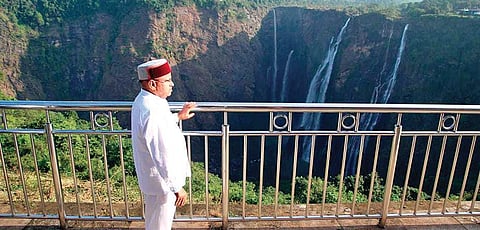 Governor Thaawarchand Gehlot enjoys the beauty of Jog Falls on Thursday