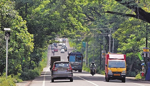 Two wheeler and auto rikshaw restrictions may apply in specific stretches based on local conditions. 