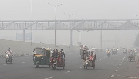Low visibility due to smog after Diwali celebrations, in New Delhi. (Photo | Parveen Negi, EPS)