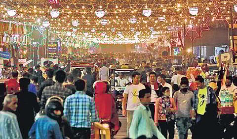 Diwali sales hit new high of Rs 1.25 lakh crore: Traders