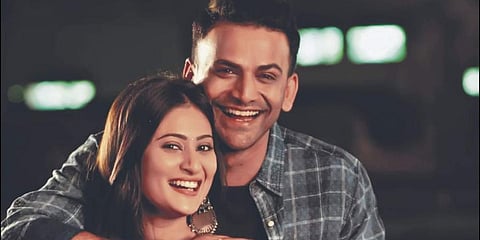 Amrutha Iyengar (L) and Dhananjay