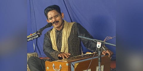 Rafeeq Yusaf during one of his ghazal performances in the Gulf. (Photo | EPS)