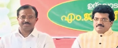 M G Sreekumar with Minister of State for External Affairs V Muraleedharan during the latter’s election campaign at Kazhakoottam