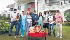 Subhash Ghai's 36 Farmhouse stars Amol Parashar, Sanjay Mishra, Flora Saini  & Ashwini Kalsekar.