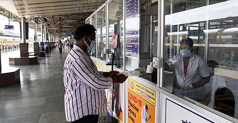 The counter in Tiruchy Railway Station's Platform Number 1 also sells one-time-use linen bed sheets. (Photo | Express)