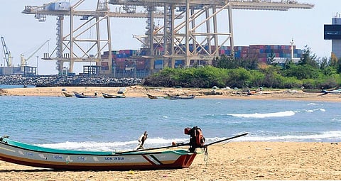 A day in the life of Kattupalli Kuppam in Thiruvallur district | Debadatta mallick