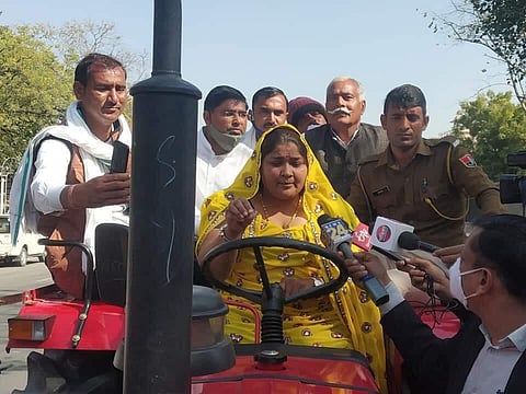 Congress MLA from Bamanwas Indira Meena driving a tractor to Assembly. (Photo | EPS)
