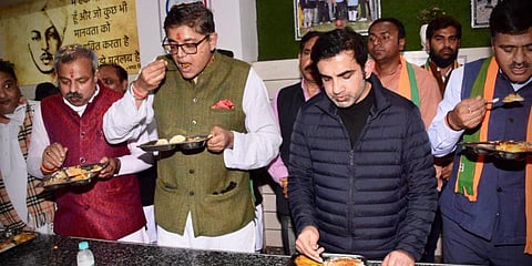 BJP MP Gautam Gambhir with party vice-president Baijyant Panda and Delhi unit chief Adesh Gupta at the new Jan Rasoi. (Photo| Twitter/ @GautamGambhir)