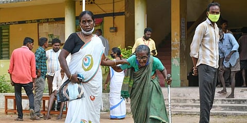 Public standing in line to cast vote during second phase of Panchayat elections at Pamarru in Krishna district on Saturday. (Photo | Prasant Madugula, EPS)