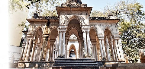 Located by the very busy Mumbai Highway, at Ameerpet in Hyderabad