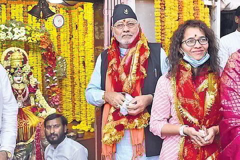 Prime Minister Narendra Modi’s brother Prahlad Modi, along with his family members, at the Bhagyalakshmi temple in Charminar.