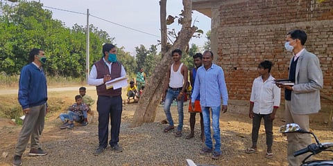 Migrants from Jharkhand's Latehar who escaped Uttarakhand tragedy. (Photo| EPS)