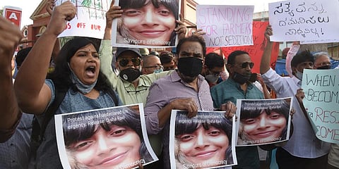 Members of various Bengaluru groups staged a protest condemning the arrest of Disha Ravi and demanding her immediate release. (Photo | EPS)