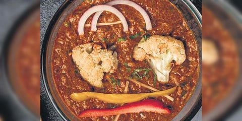 Adraki Gobhi in Peshawari Masala