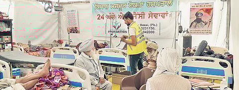 Farmers' stir: Mini hospital comes up at Delhi's Singhu border to help elderly protesters