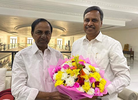 Palla Rajeswara Reddy meets CM K Chandrasekhar Rao. (File Photo | EPS)
