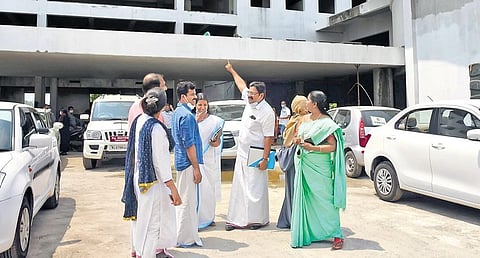 Kochi Mayor M Anilkumar inspecting the new corporation office, which is under construction, with the officials on Thursday | Albin Mathew