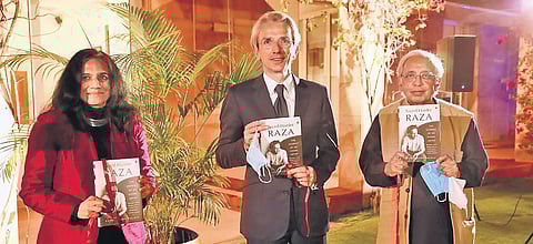 Author Yashodhara Dalmia with H.E. Emmanuel Lenain, Ambassador of France to India, with Mr Ashok Vajpeyi of The Raza Foundation