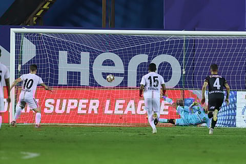 NorthEast found their equaliser through Federico Gallego's second from the penalty spot (ISL)
