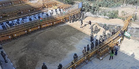 Security personnel alert at Ghazipur border. (Photo | Shekhar Yadav, EPS)