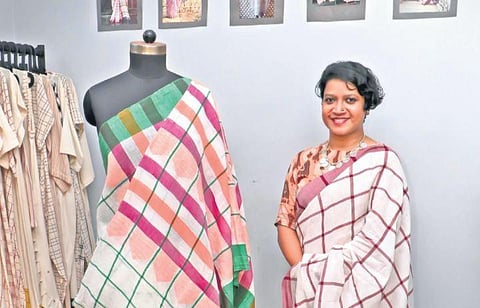 Lipsa Hembram with the Phuta Jhala sari