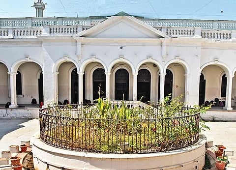 A glimpse into the courtyards and verandas of Purani Haveli in Hyderabad | vinay madapu