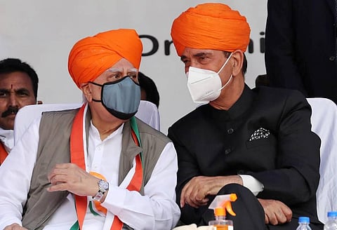 Congress leaders Ghulam Nabi Azad and Kapil Sibal during a 'Shanti Sammelan' event in Jammu Saturday Feb. 27 2021.  (Photo | PTI)