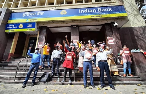 Allahabad bank employees  raised slogans in support of their two-day nationwide strike in New Delhi on Monday. (Photo | Shekhar Yadav/EPS)