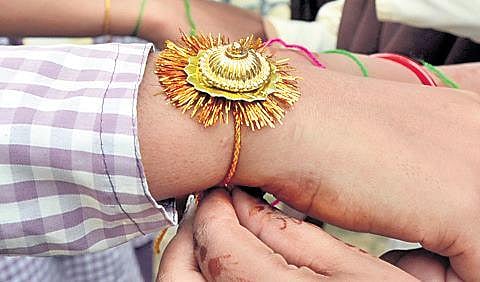 Supreme Court slaps high court on the wrist on rakhi-for-bail order