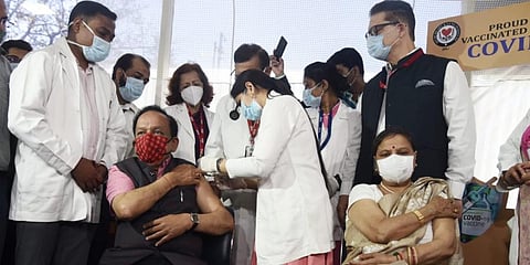 Dr Harsh Vardhan, Union Health Minister Harsh Vardhan, along with his wife Smt Nutan take the first dose of COVID-19 vaccine at Delhi Heart and Lung Institute in New Delhi. (Photo | Parveen Negi, EPS)