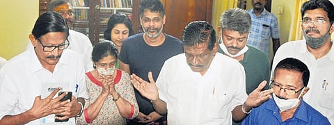 Kerala Congress leader PJ Joseph leads the prayer along with PC Thomas, and his family before leaving from his home in Purapuzha in Thodupuzha to submit his nomination papers on Friday | Shiyami