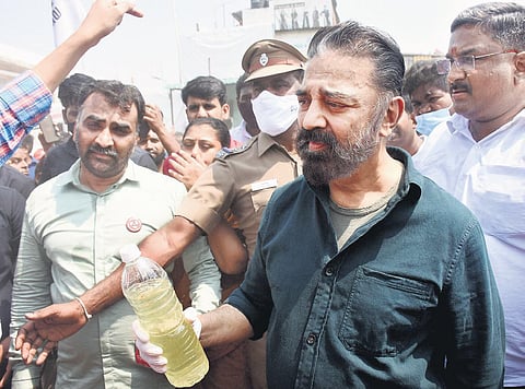 Makkal Needhi Maiam founder Kamal Haasan listening to grievances of locals at Kottaimedu in Coimbatore on Sunday | U RAKESH KUMAR