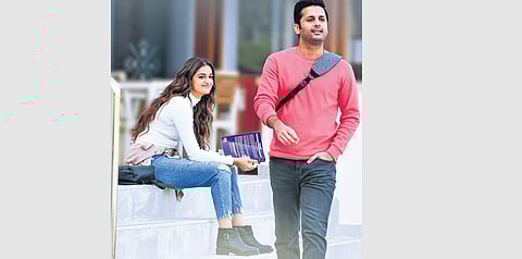 Rang De review: A breezy entertainer