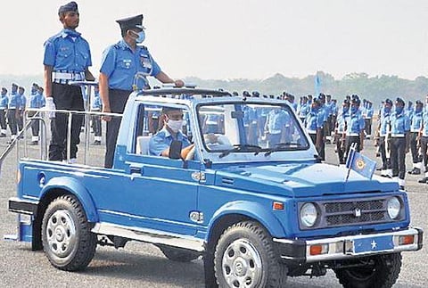 Air Commodore Vipul Singh inspecting the guard of honour | Express