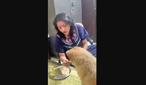 Videograb of Mayor Gadwal Vijayalaxmi feeding her dog