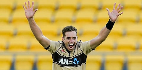 Tim Southee (L) appeals for the wicket of Aaron Finch, right, during the third T20 between Australia and New Zealand at Wellington Regional Stadium. (Photo | AP)