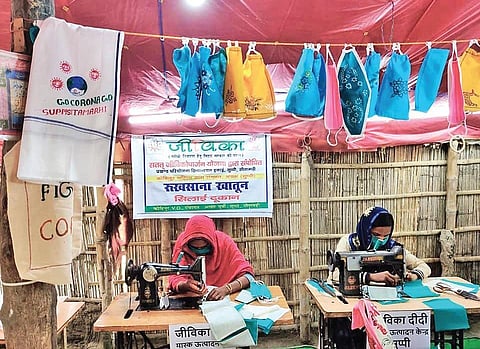 Women from Sitamarhi made more than 5.15 lakh masks during the lockdown, helping the administration provide these to returning migrants; the DM also created awareness about wearing masks through her c