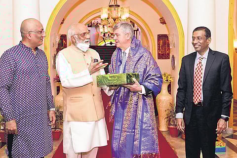 Czech Ambassador calls on Prince of Arcot