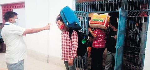 Screening of migrant returnees underway at Khalikote railway station | Express