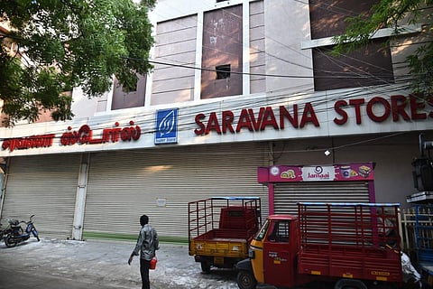 Saravana Stores in Purasawalkam shut after 39 employees test positive for COVID-19. (Photo | P Jawahar, EPS)