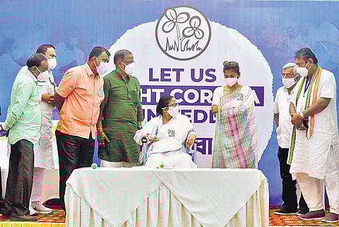 All India Trinamool Congress supremo Mamata Banerjee addresses a press conference with all candidates in a hotel at Durgapur in West Bardway | Bibhash Lodh