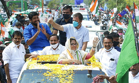 Congress leader Rahul Gandhi attends a road show on the beach road in Kozhikode. (Photo  | T P Sooraj, EPS)
